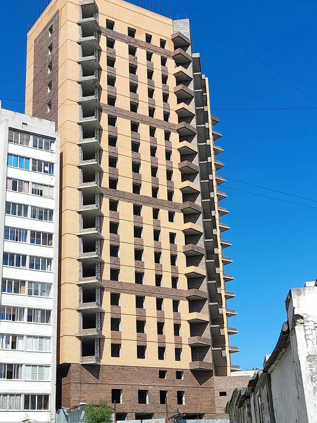 август, 2021