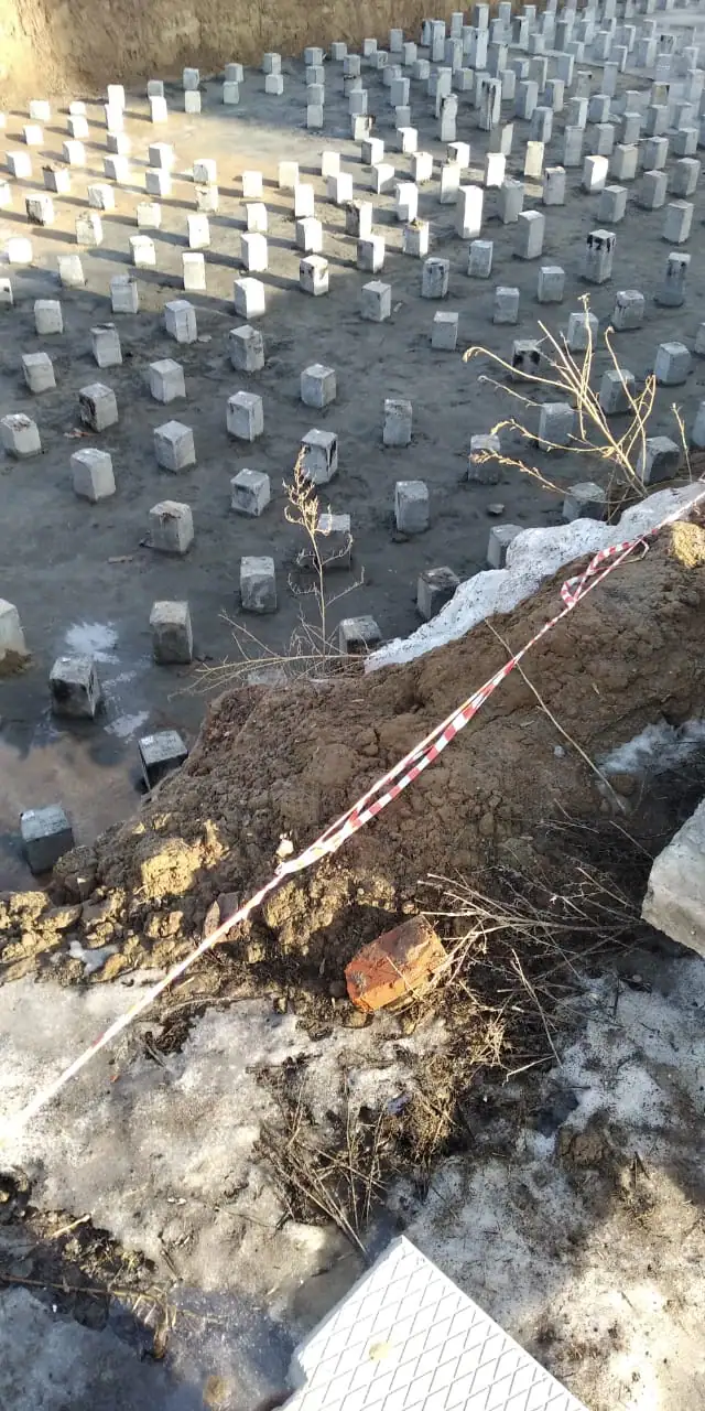 апрель, 2022
