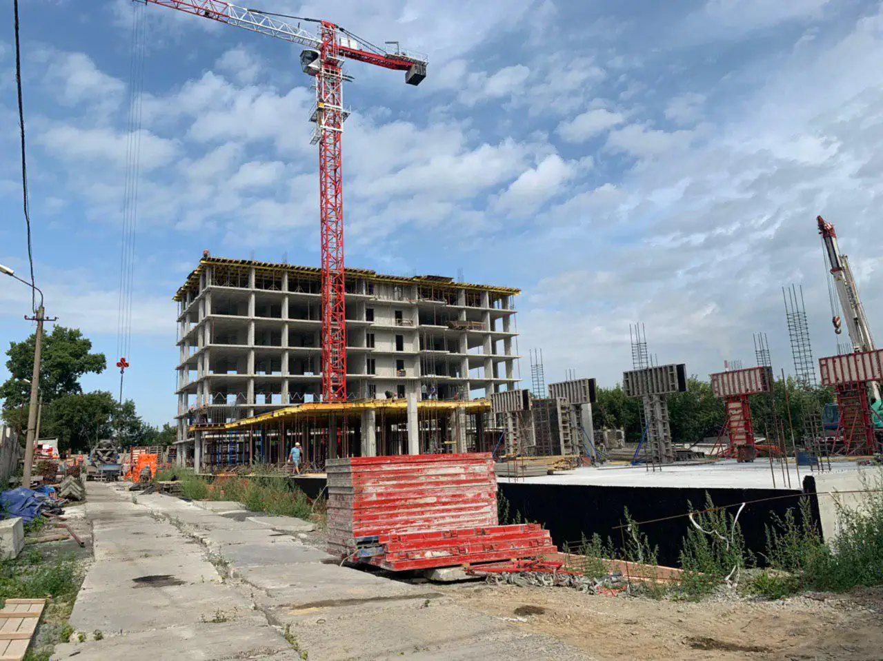 август, 2019