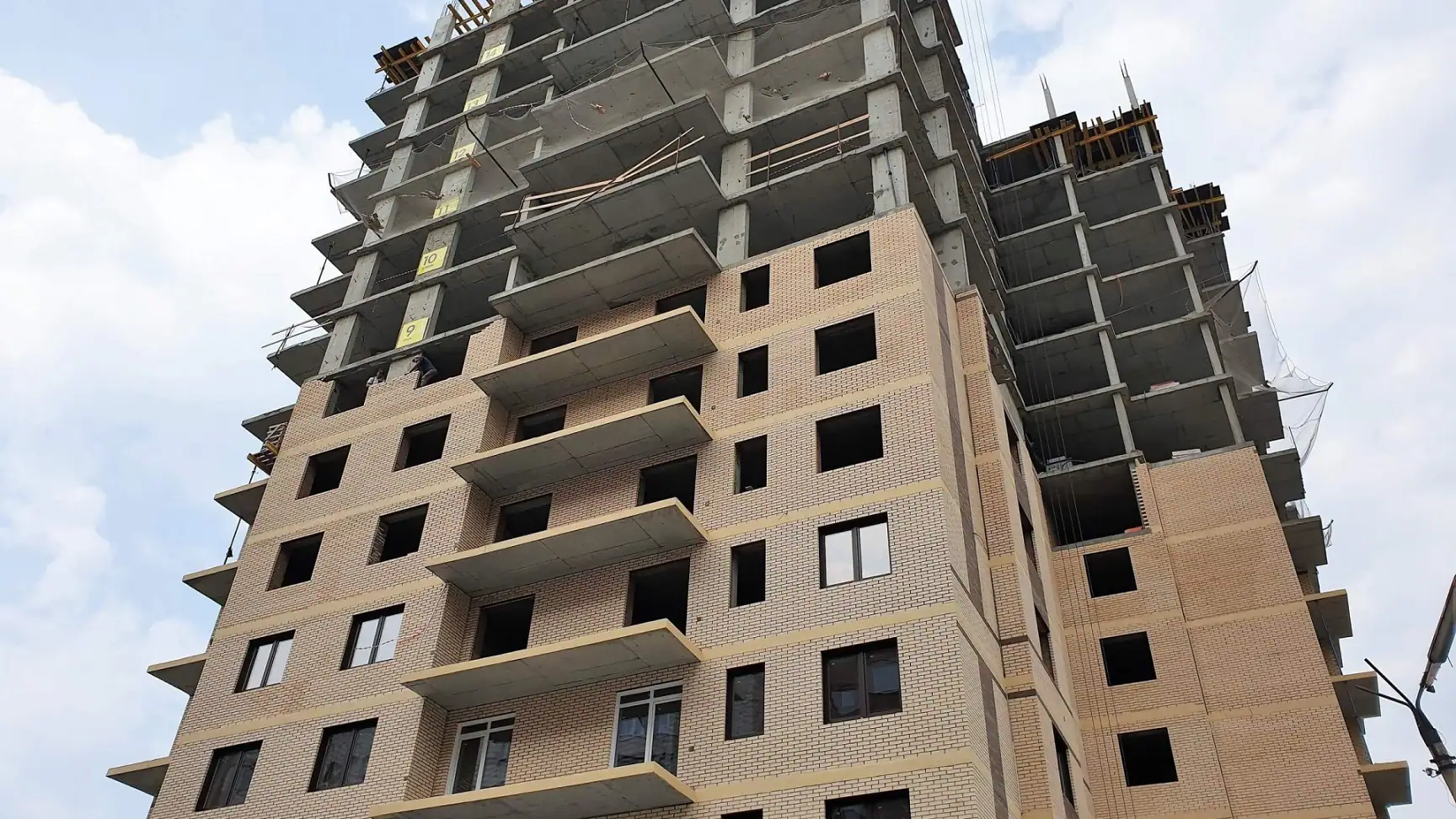 август, 2019