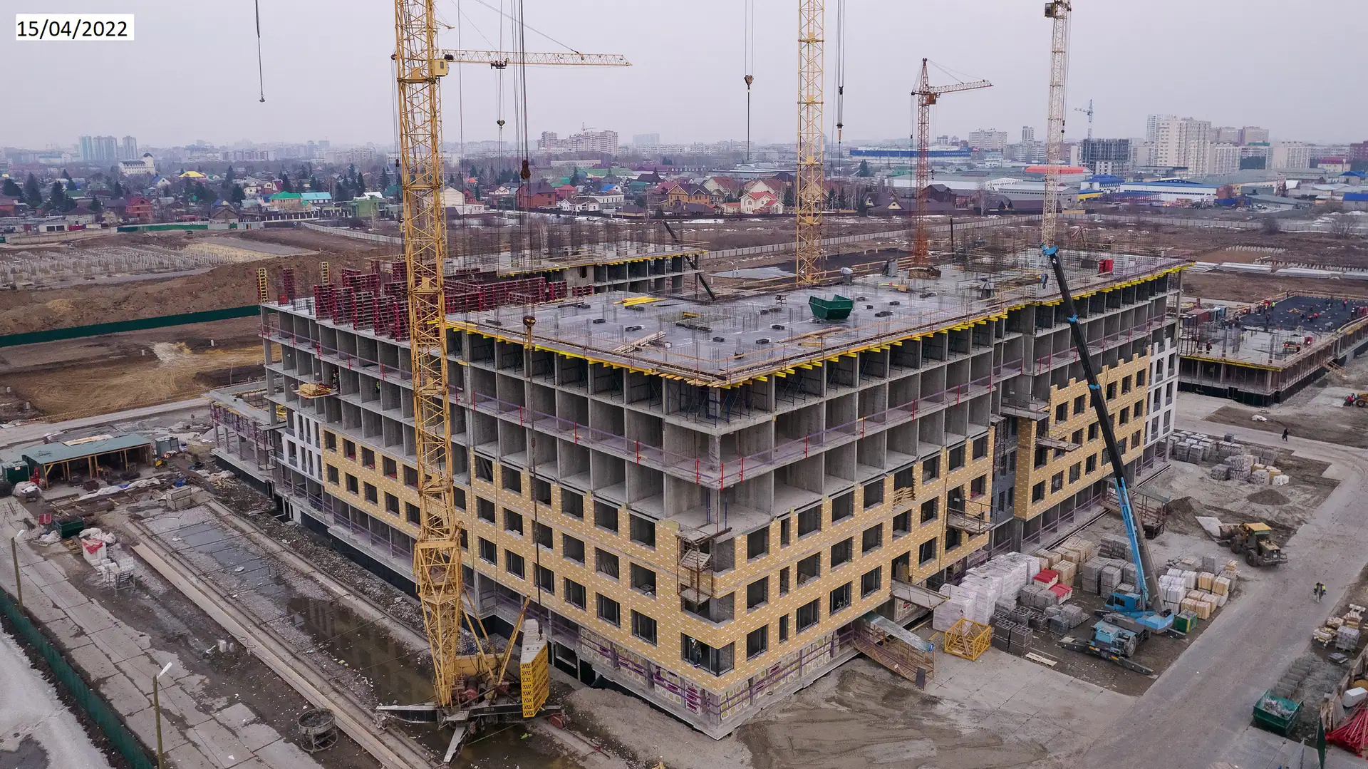апрель, 2022