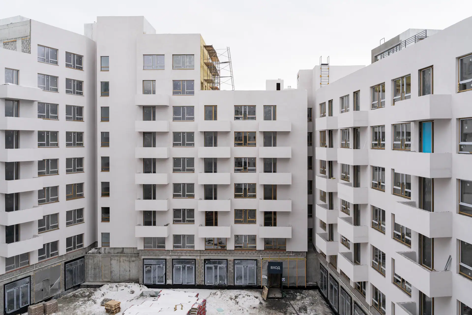март, 2022