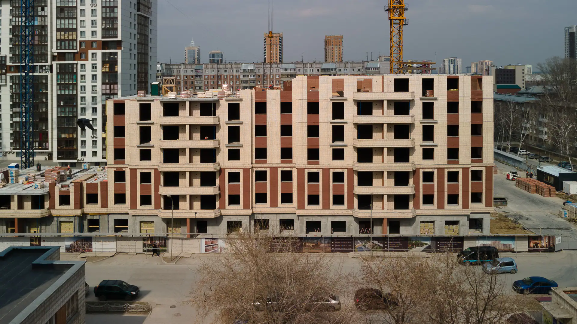 апрель, 2022