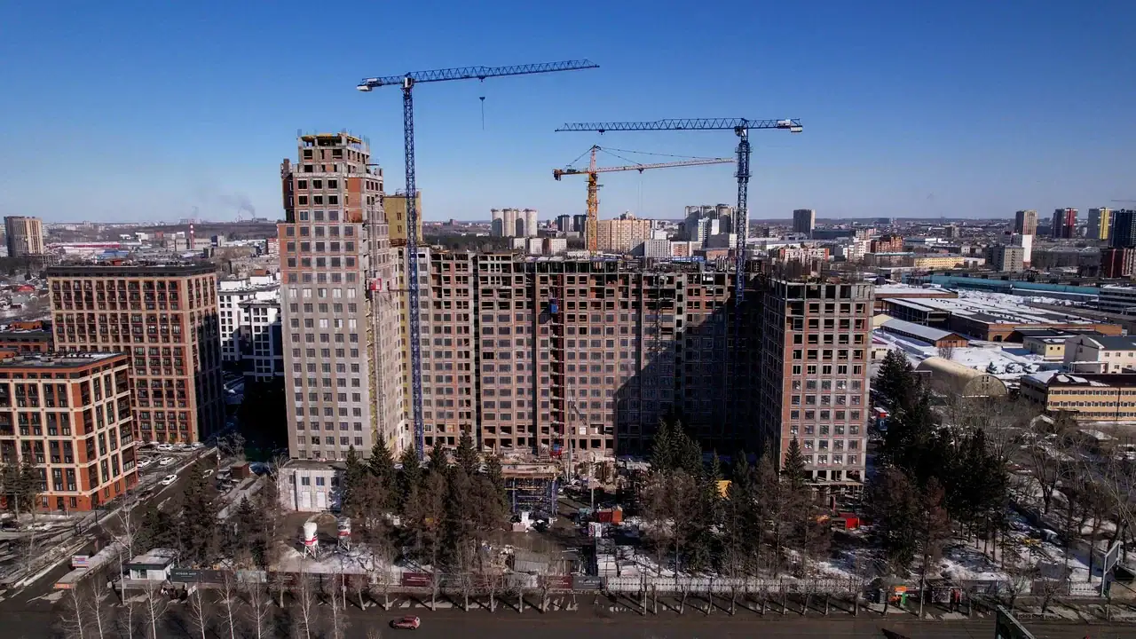 апрель, 2022
