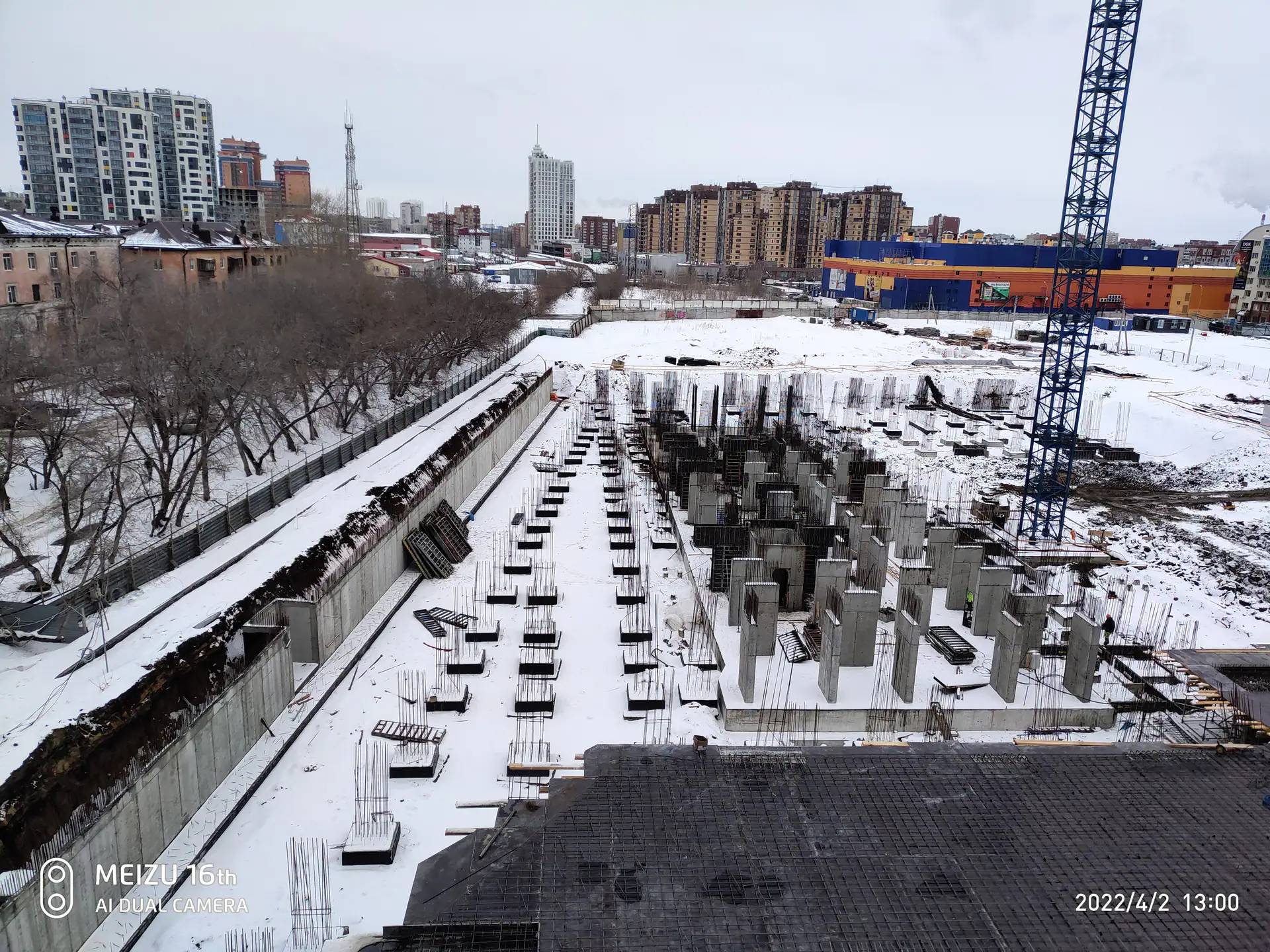 апрель, 2022