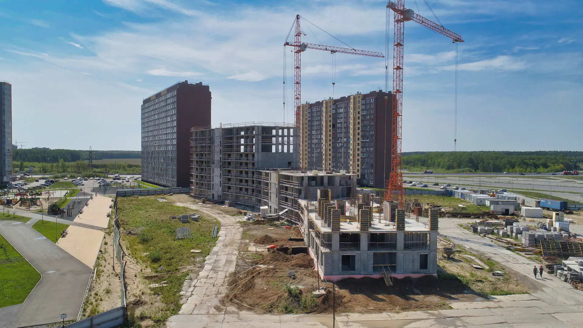 август, 2021