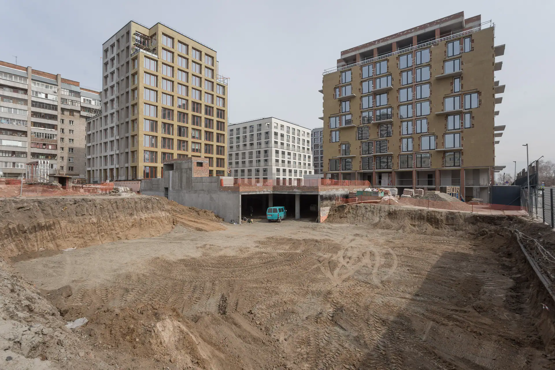 апрель, 2022