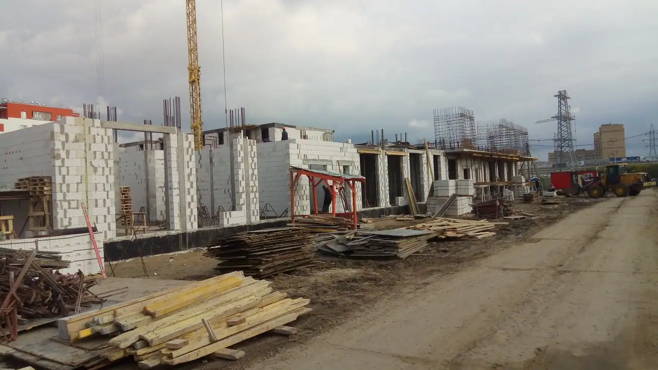 август, 2019