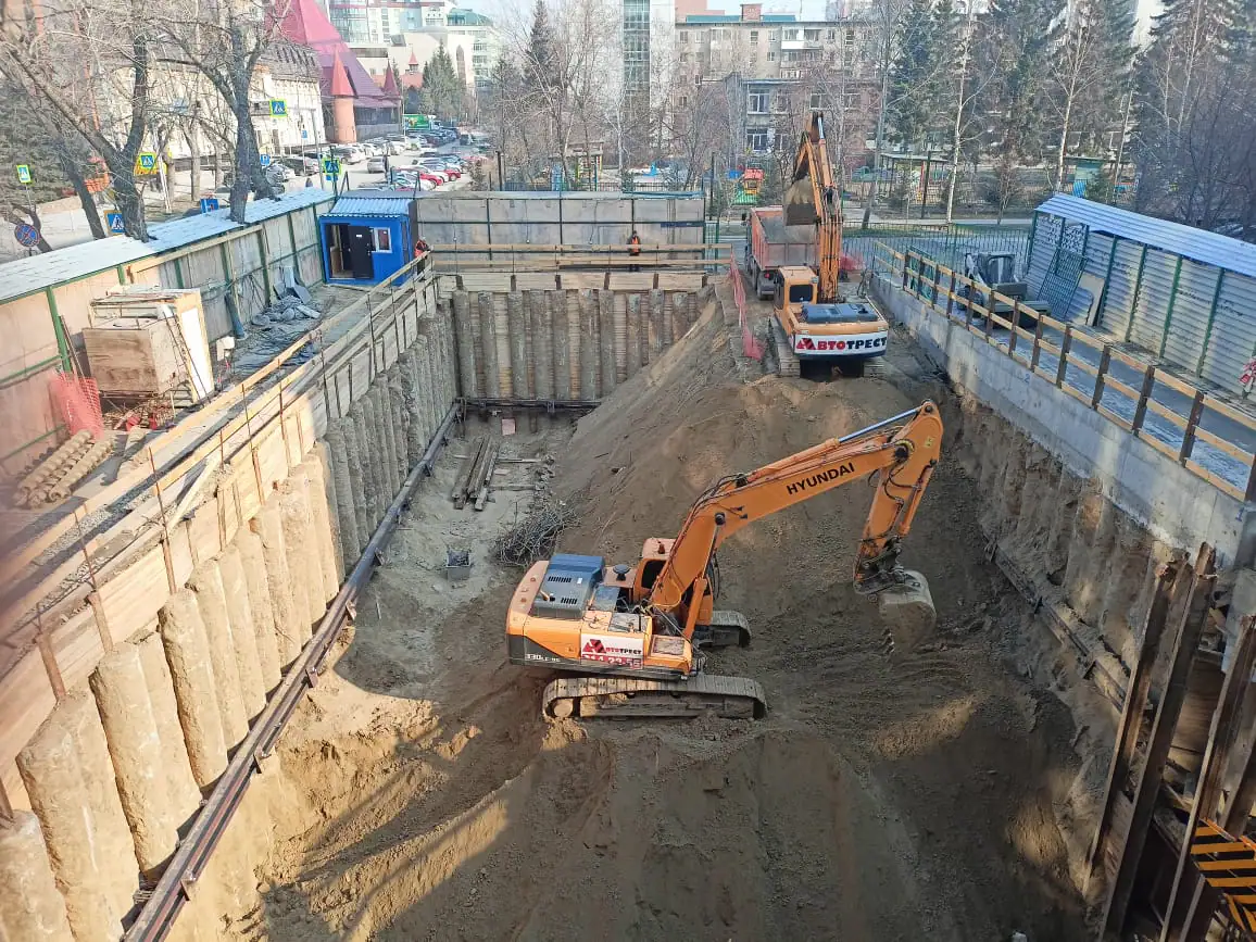 апрель, 2022