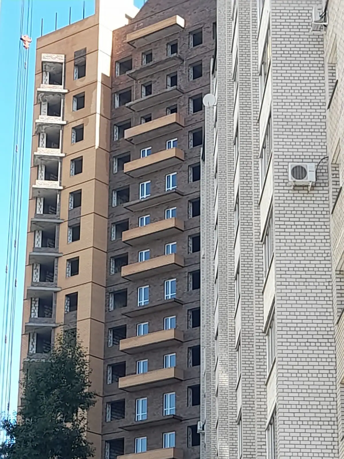 август, 2021