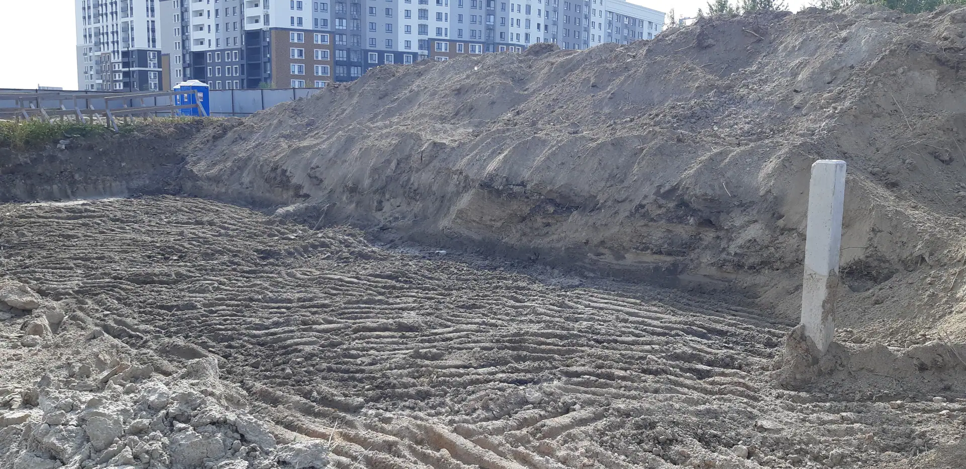 август, 2022