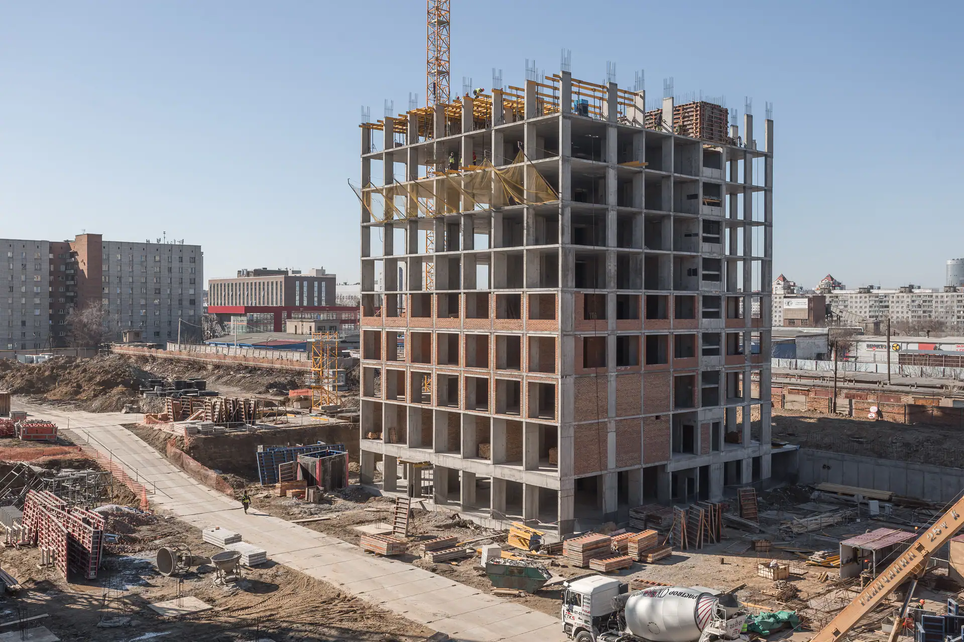 апрель, 2022