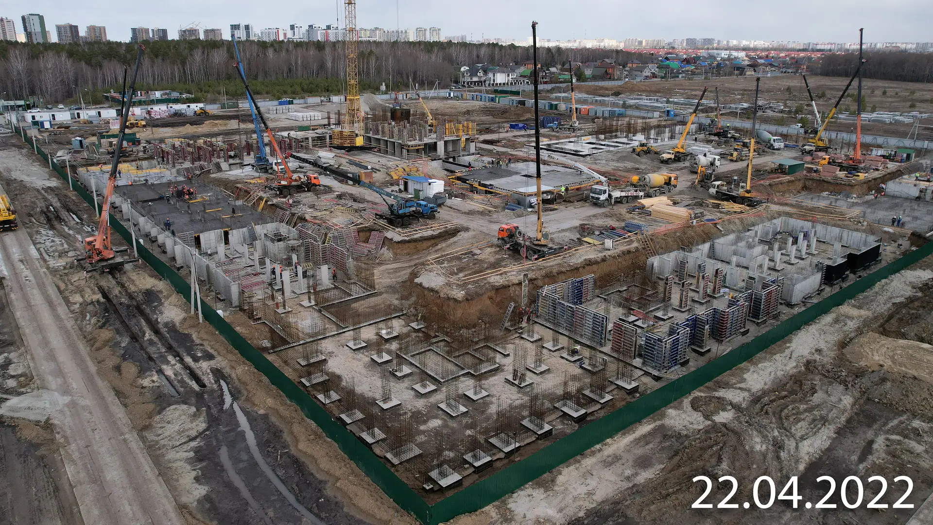 апрель, 2022