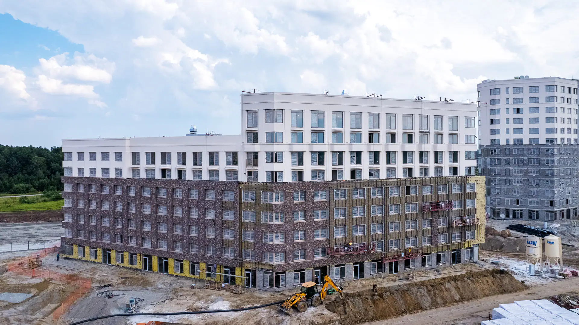 август, 2022