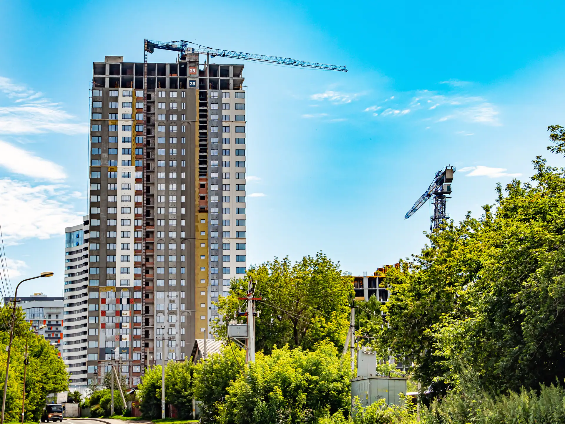 август, 2022