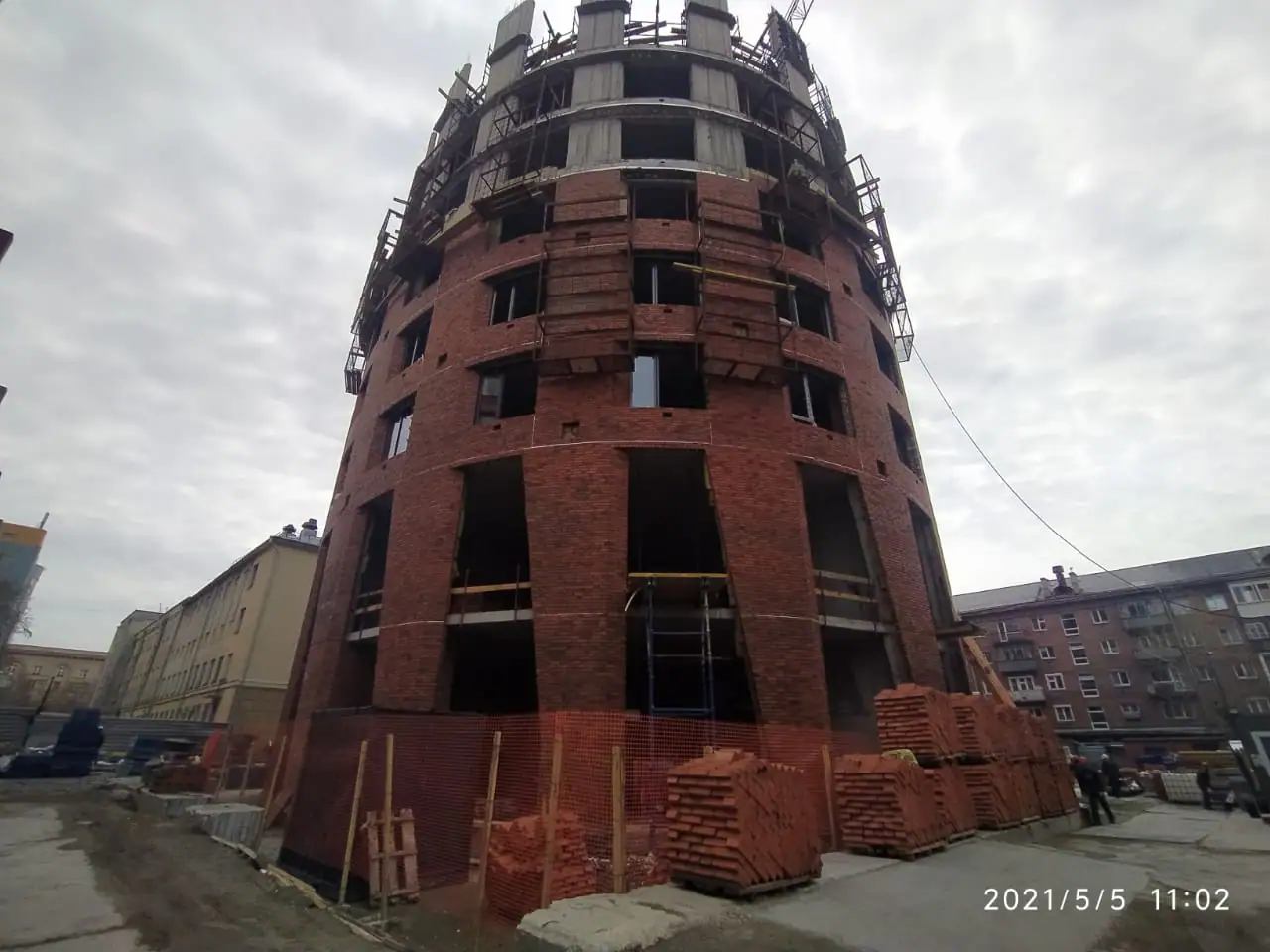 апрель, 2021