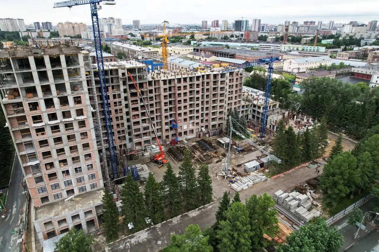август, 2021