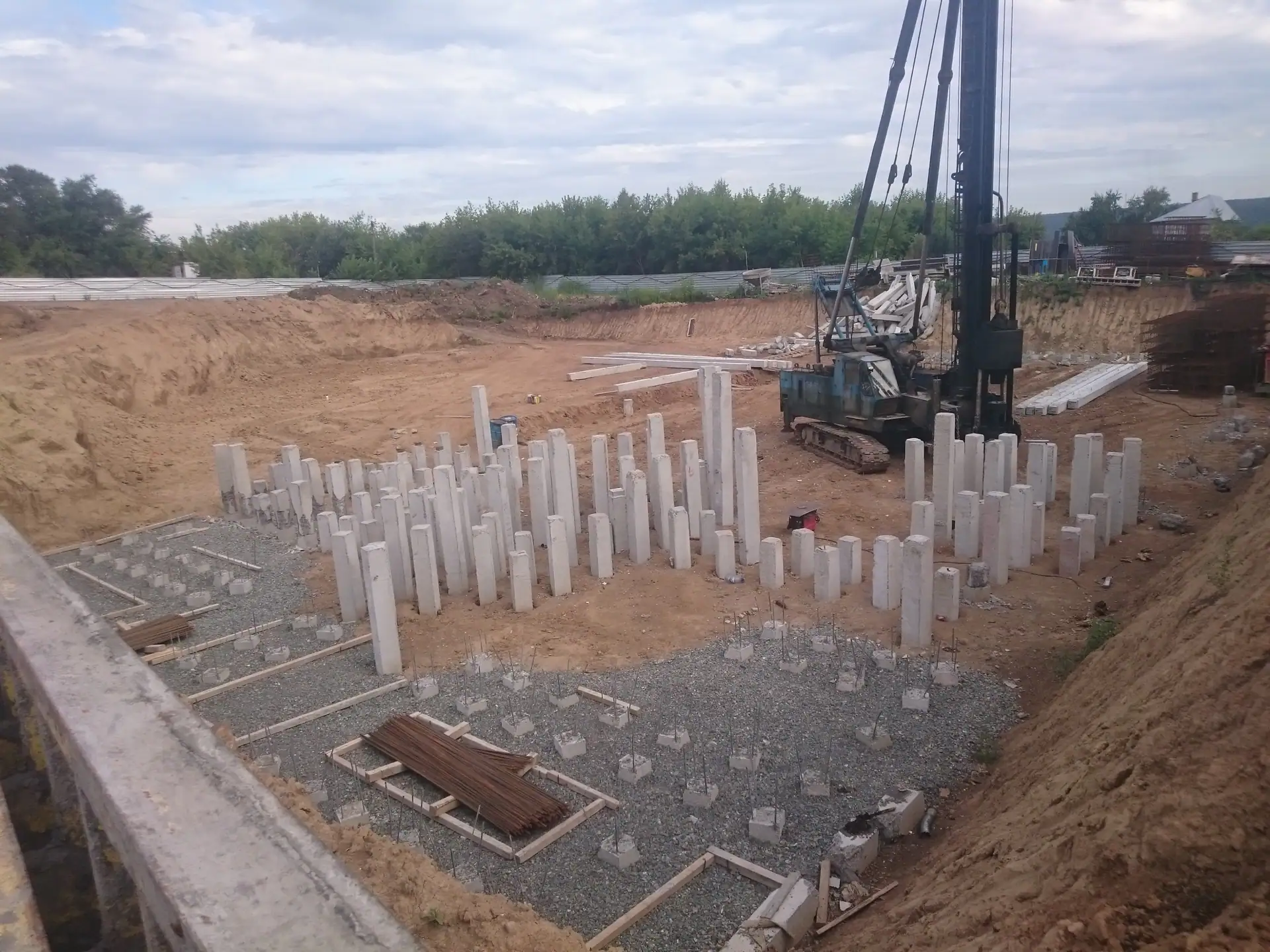 август, 2021