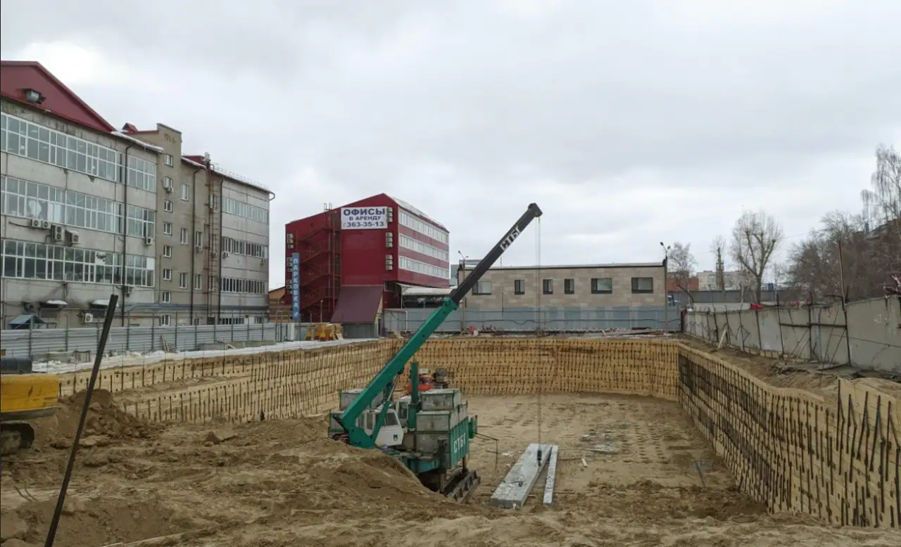 апрель, 2022