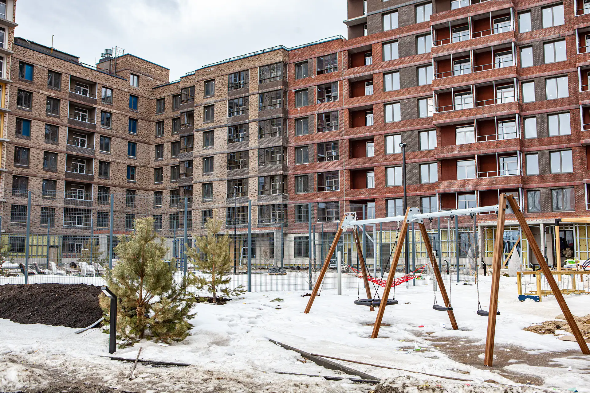 апрель, 2021