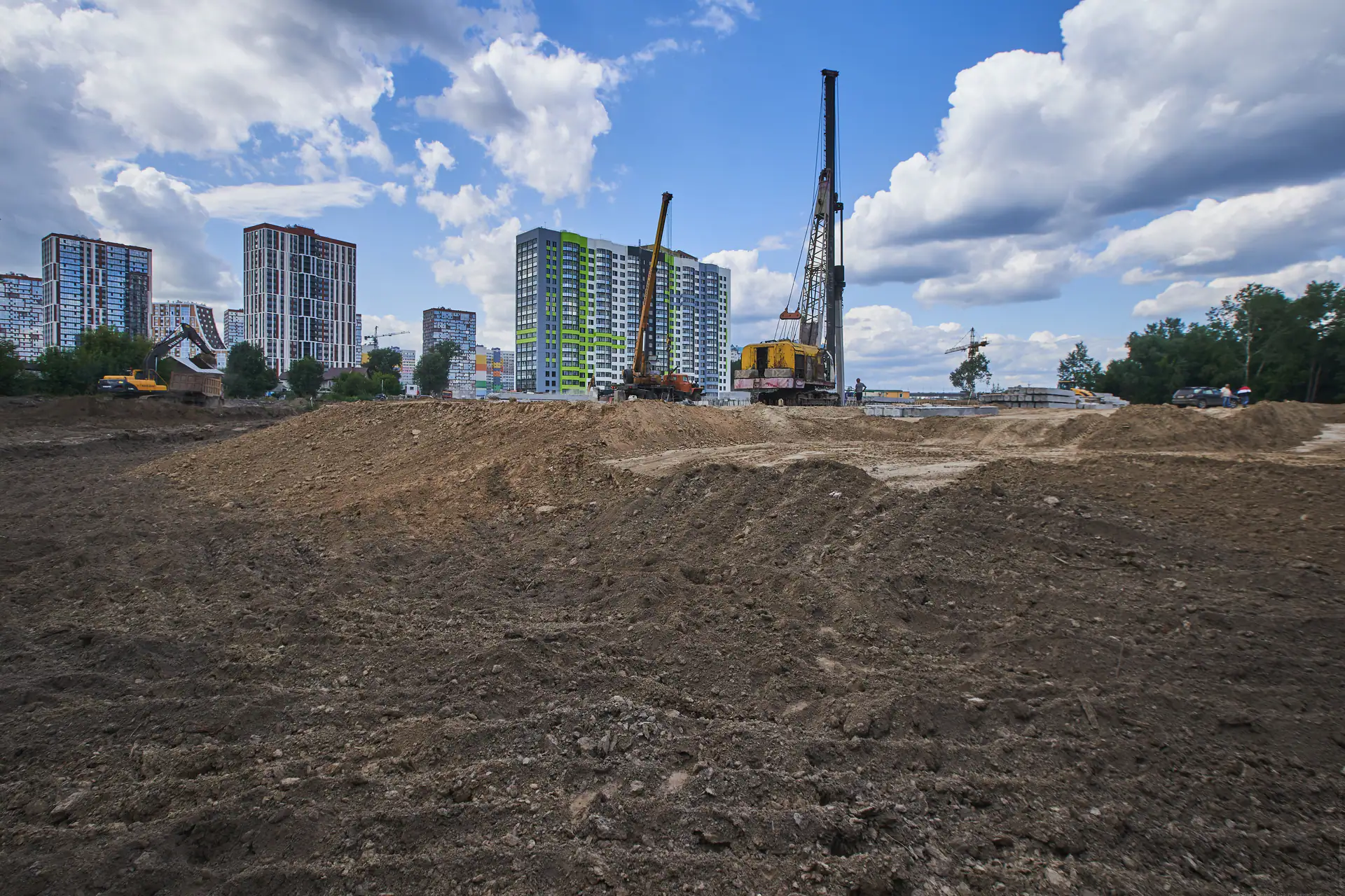 август, 2021
