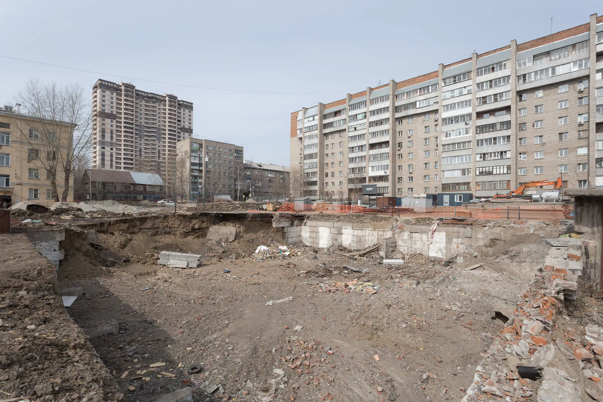 апрель, 2022