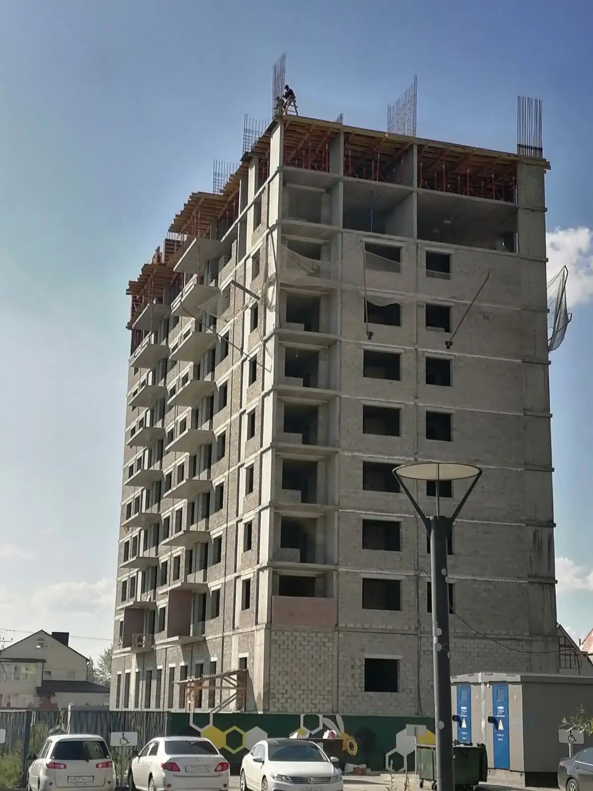 август, 2021