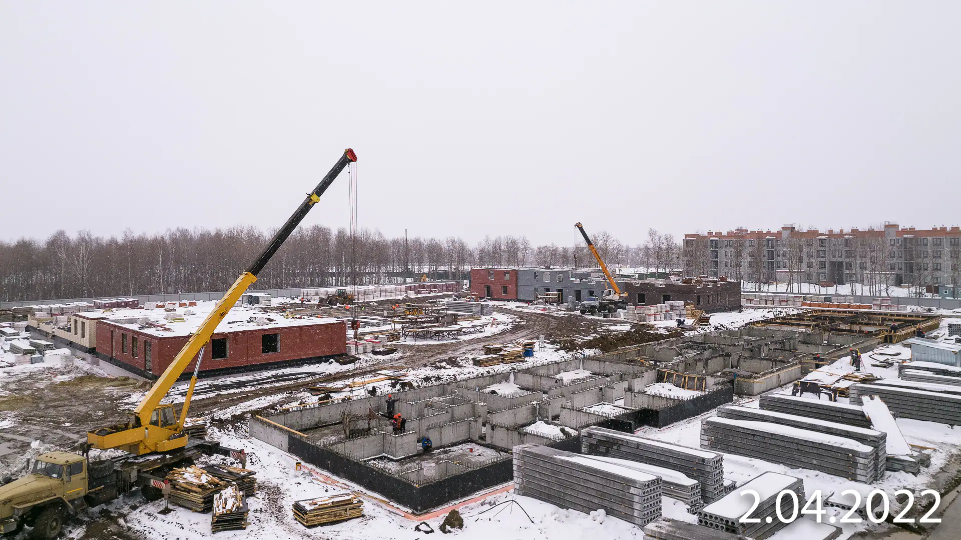 апрель, 2022