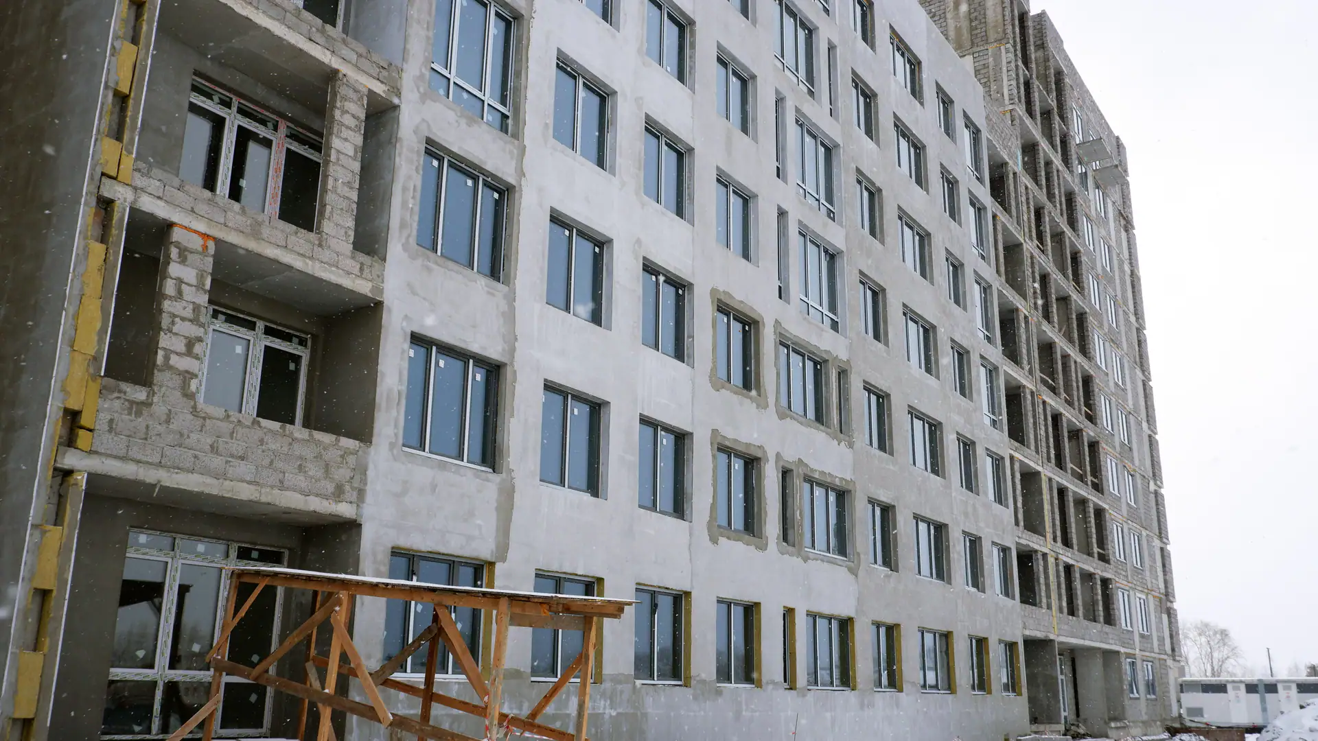 апрель, 2022