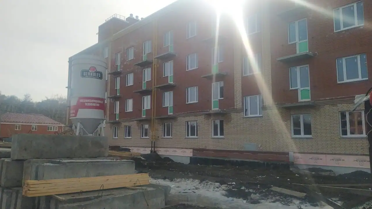 апрель, 2022