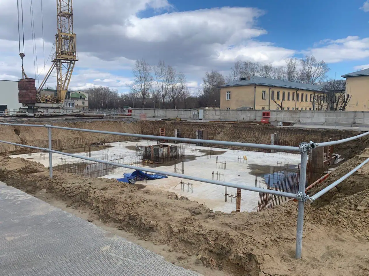 апрель, 2021