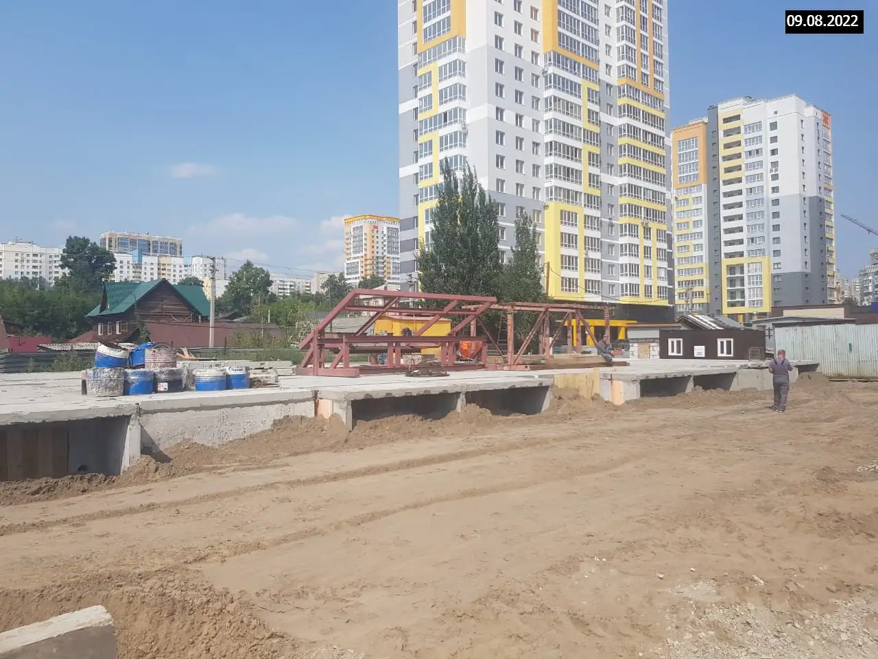 август, 2022
