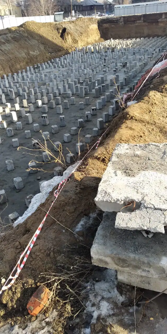 апрель, 2022