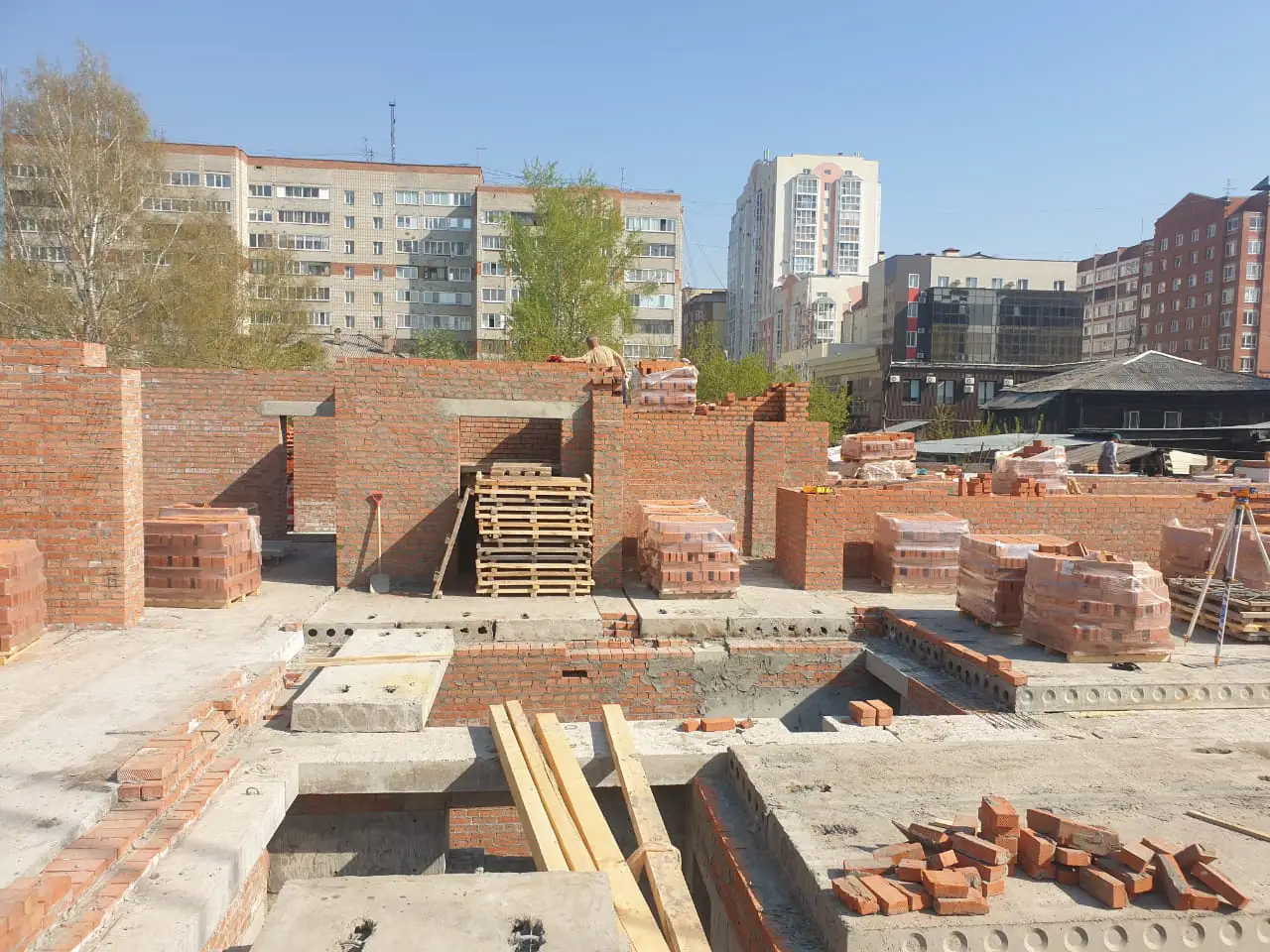 май, 2022