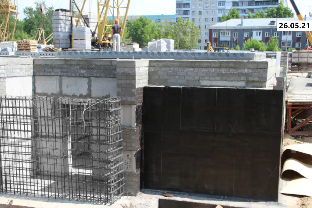 май, 2021