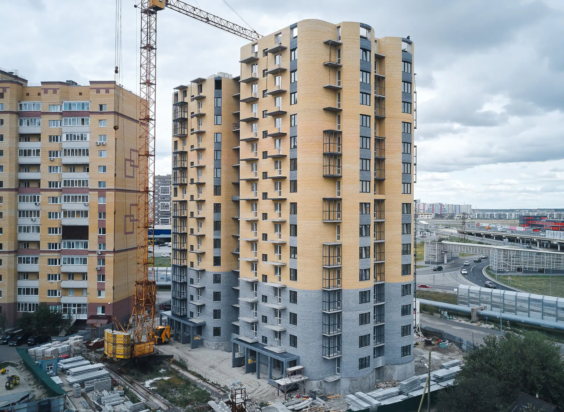 август, 2021