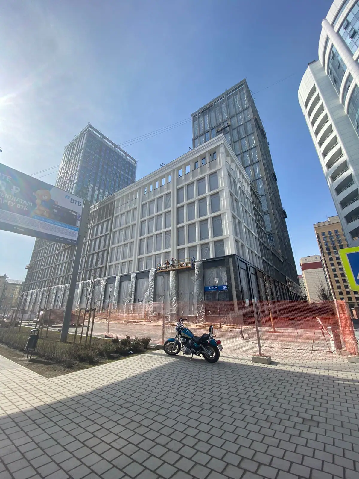 апрель, 2022