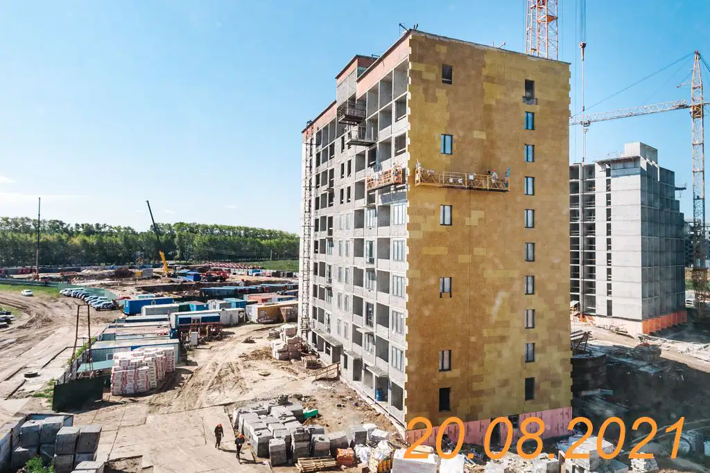 август, 2021