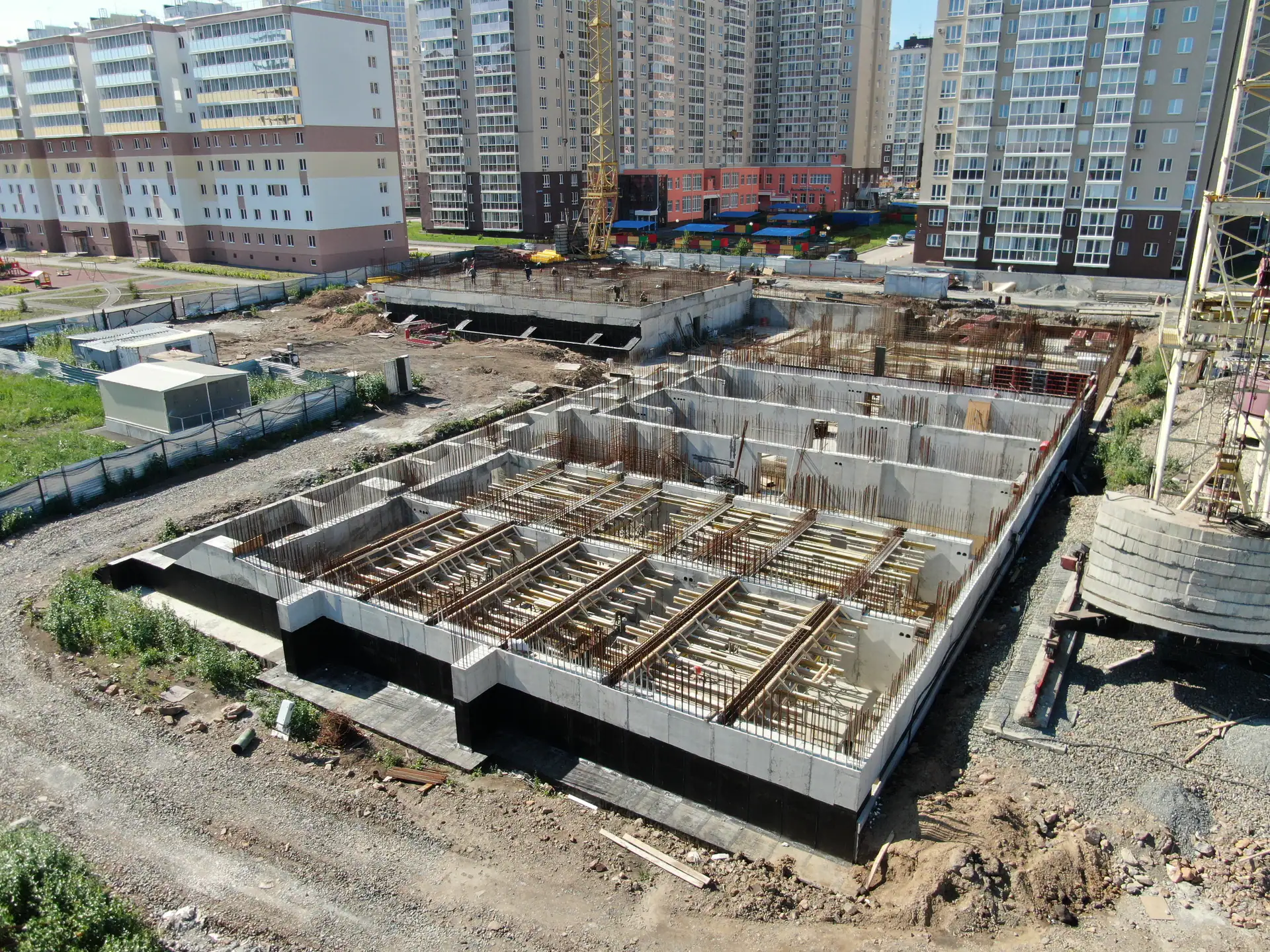август, 2022