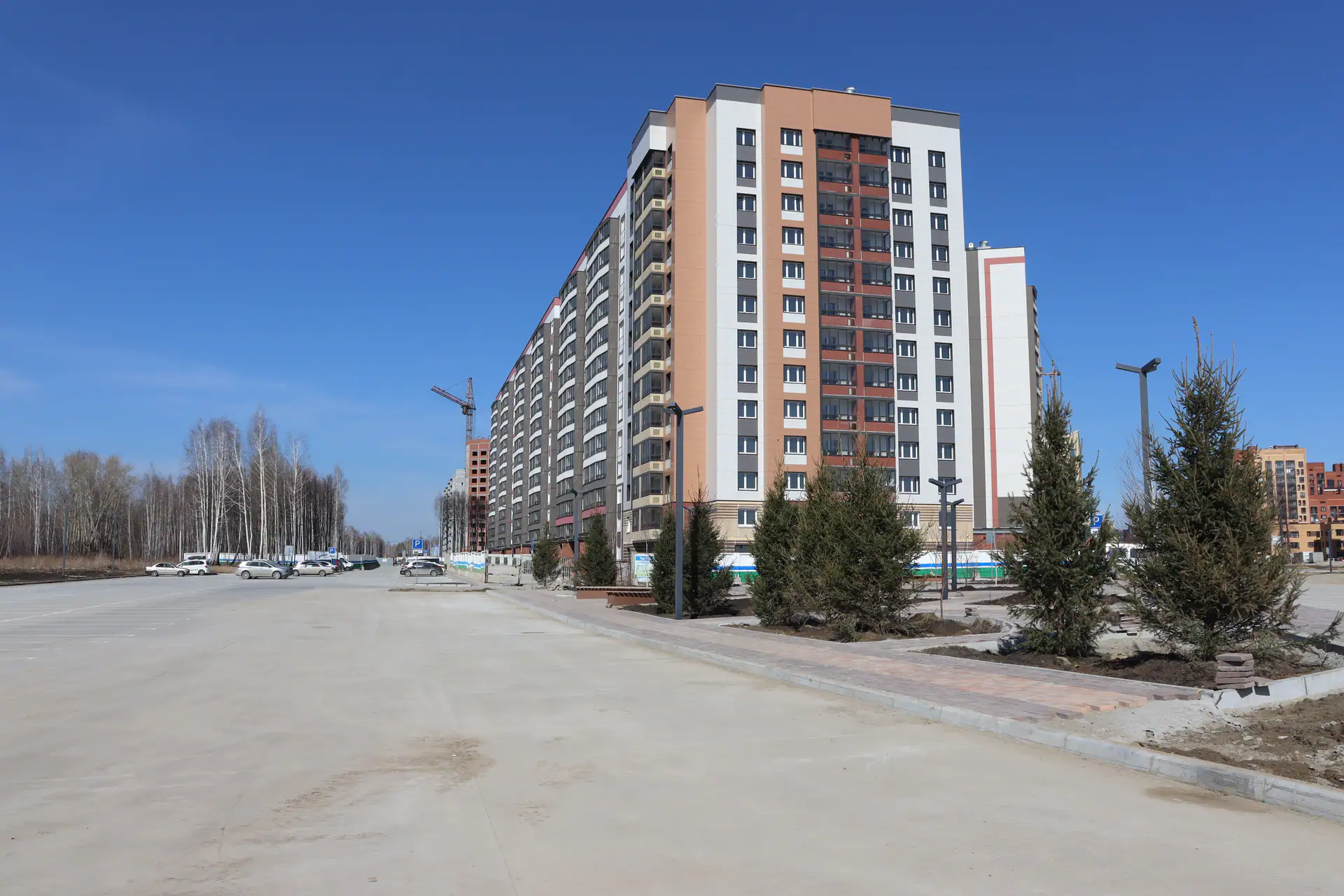 апрель, 2025