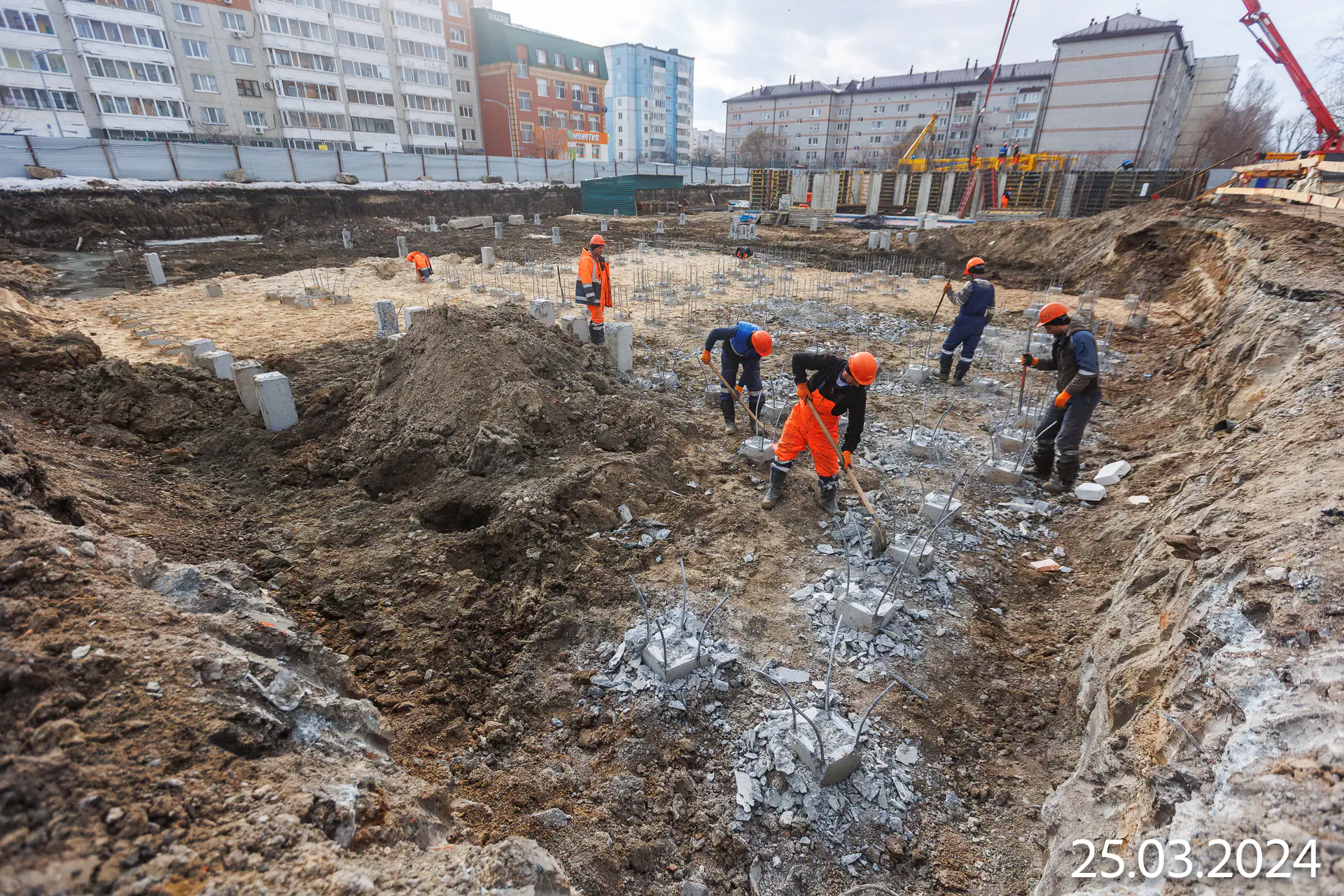 март, 2024