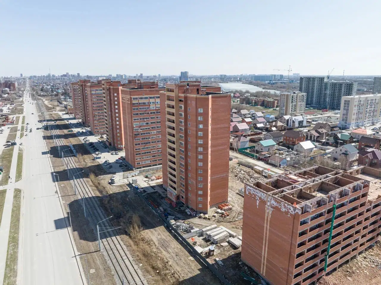 апрель, 2024