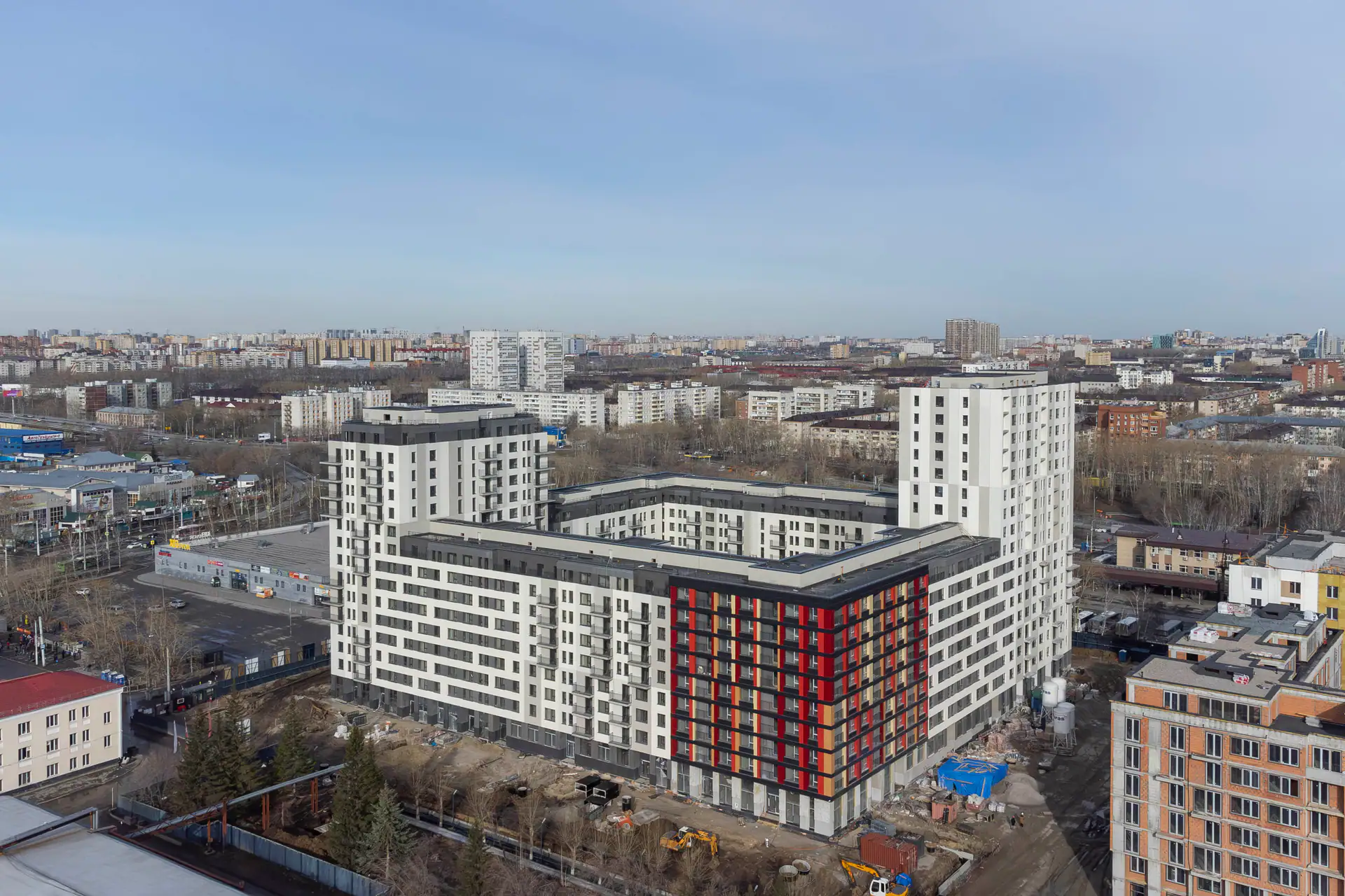 апрель, 2025