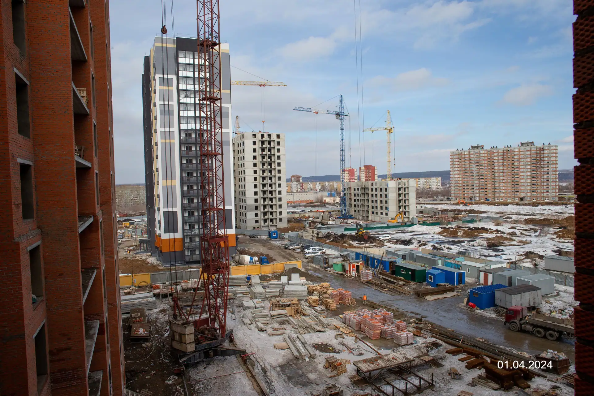 апрель, 2024