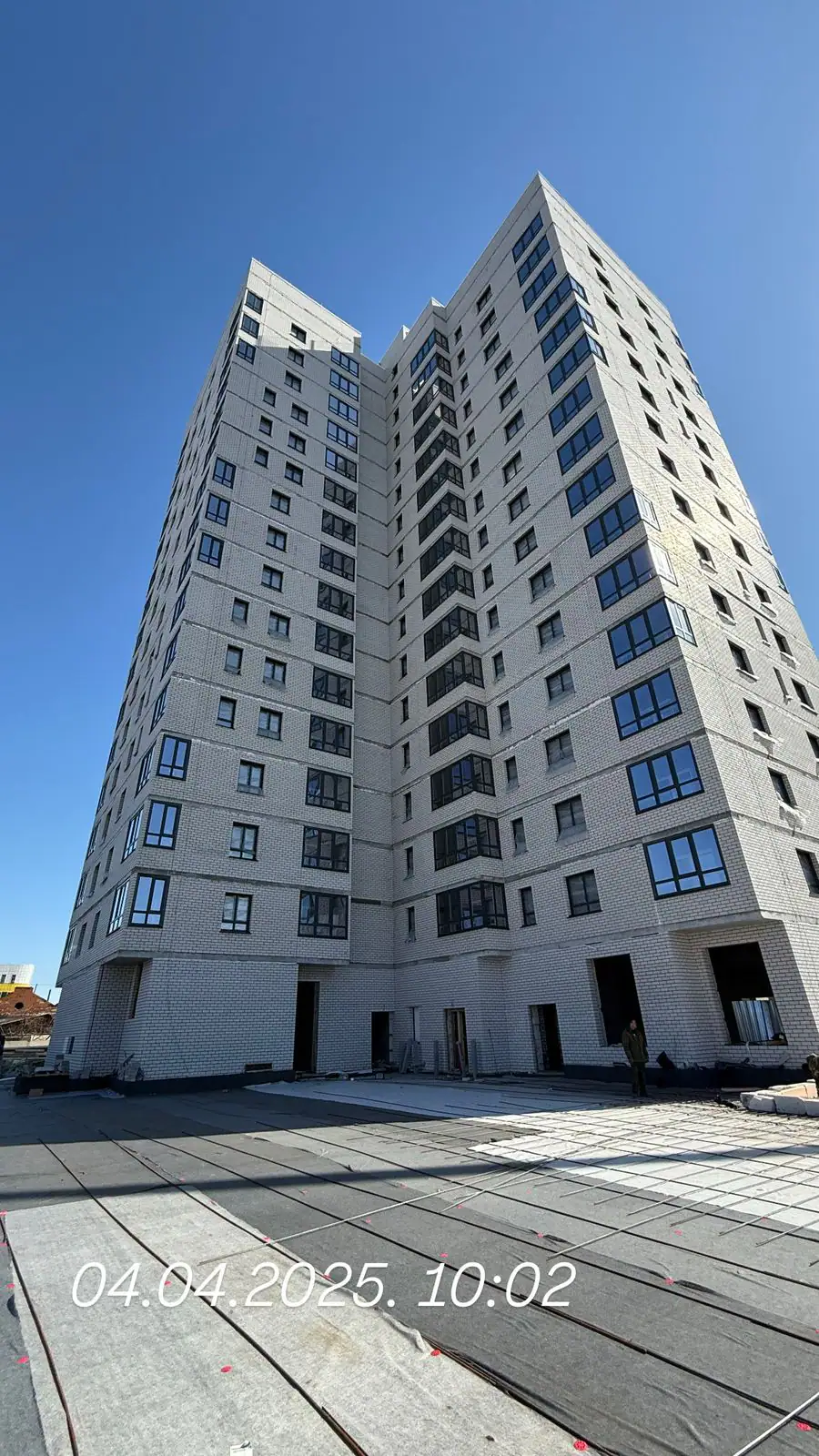 апрель, 2025