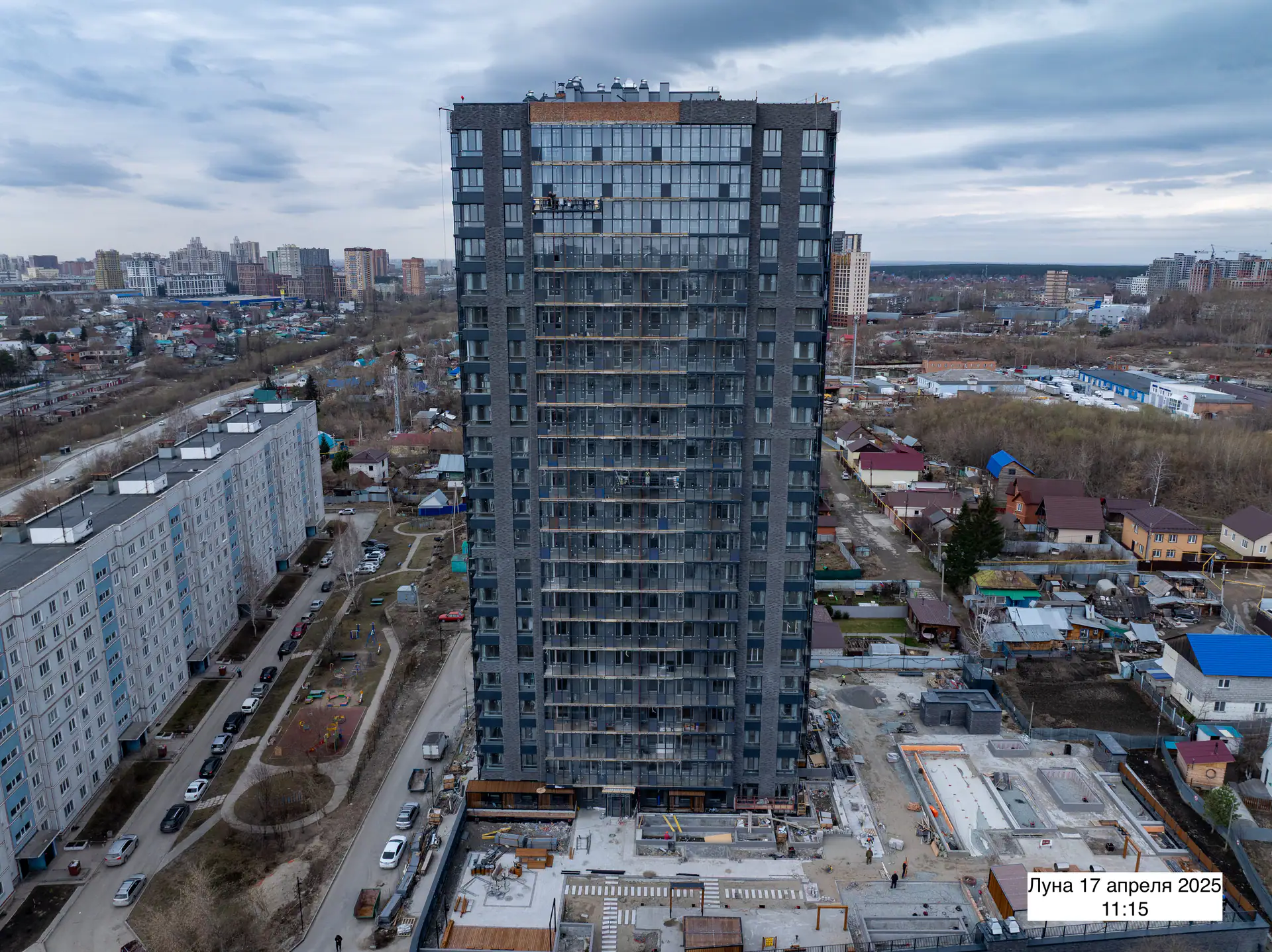 апрель, 2025