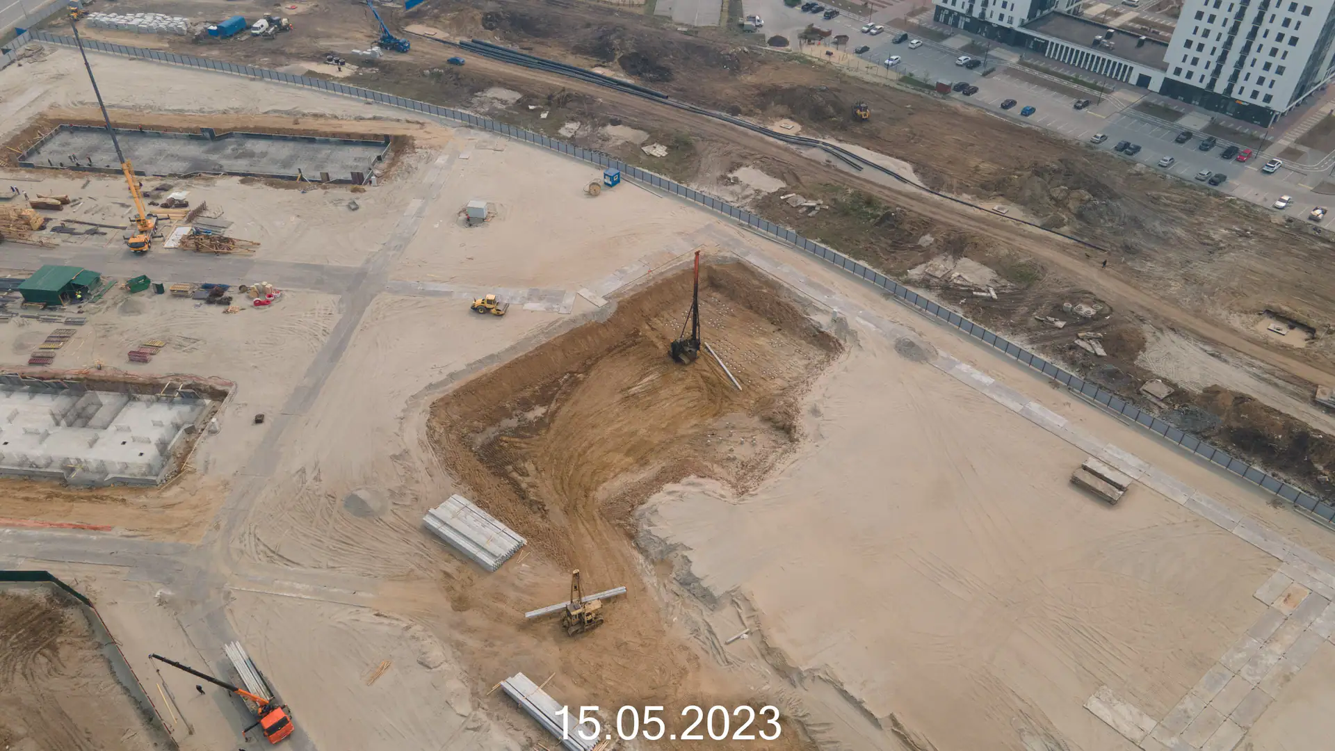 май, 2023