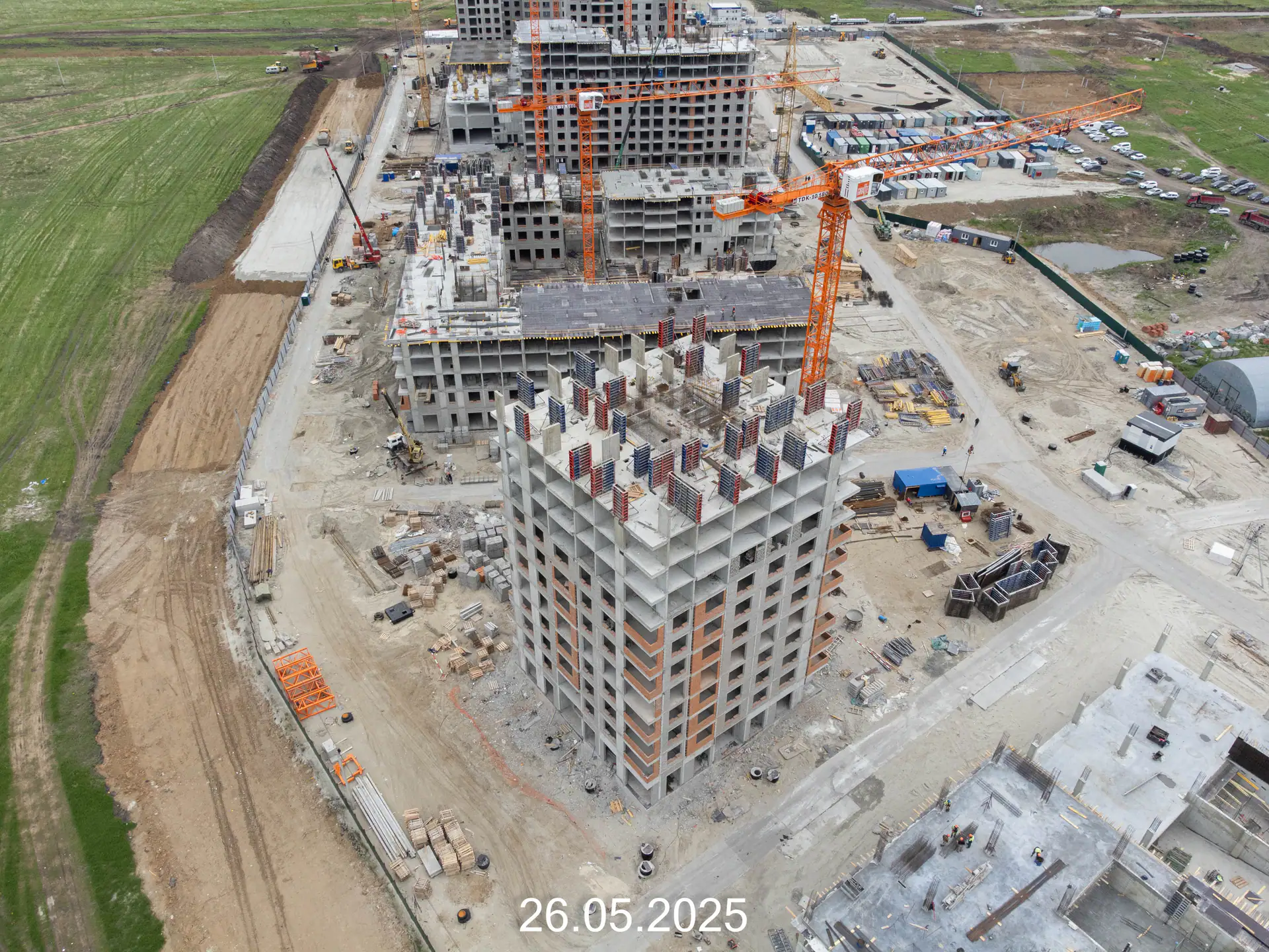 май, 2025