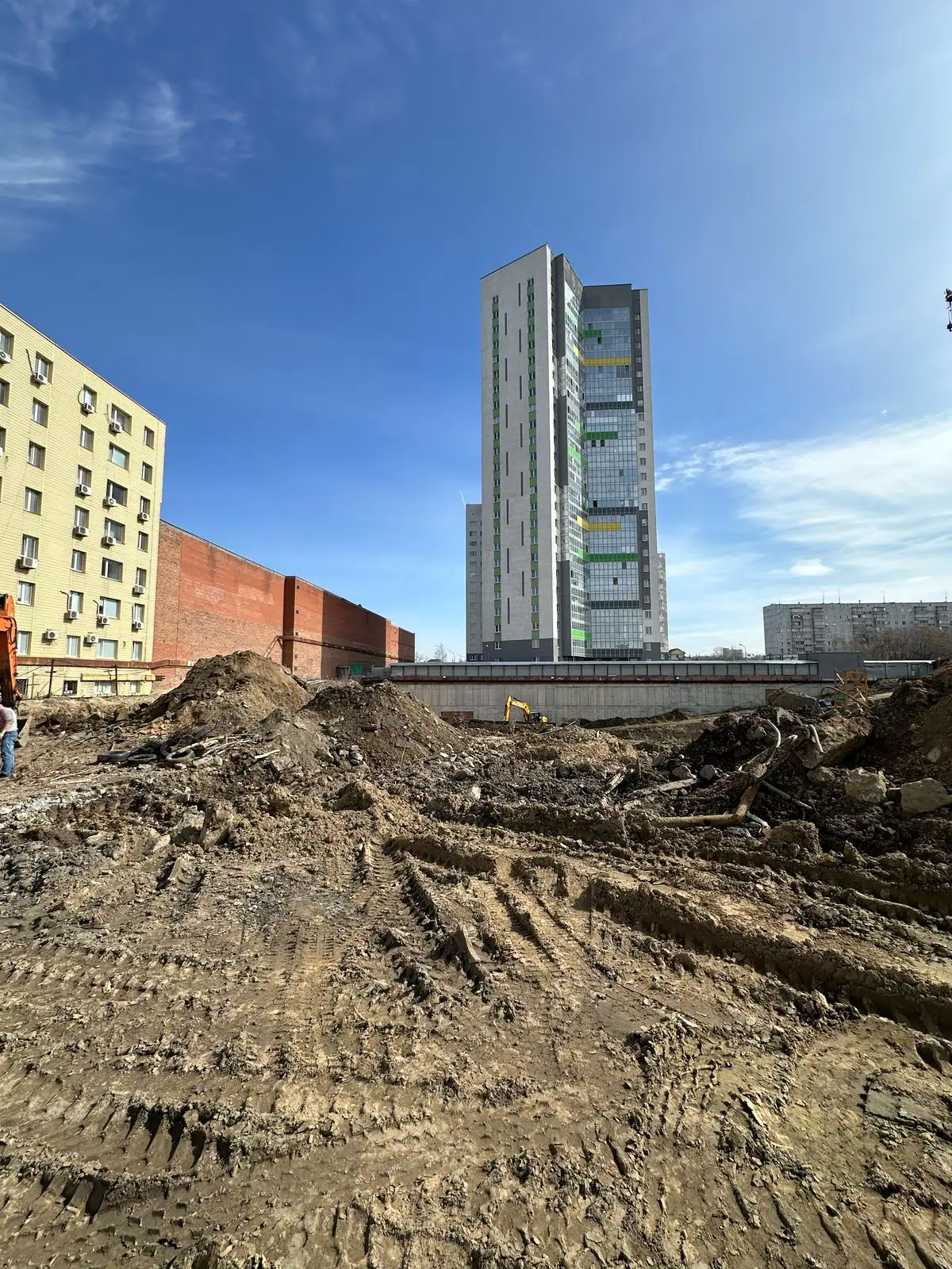 апрель, 2025