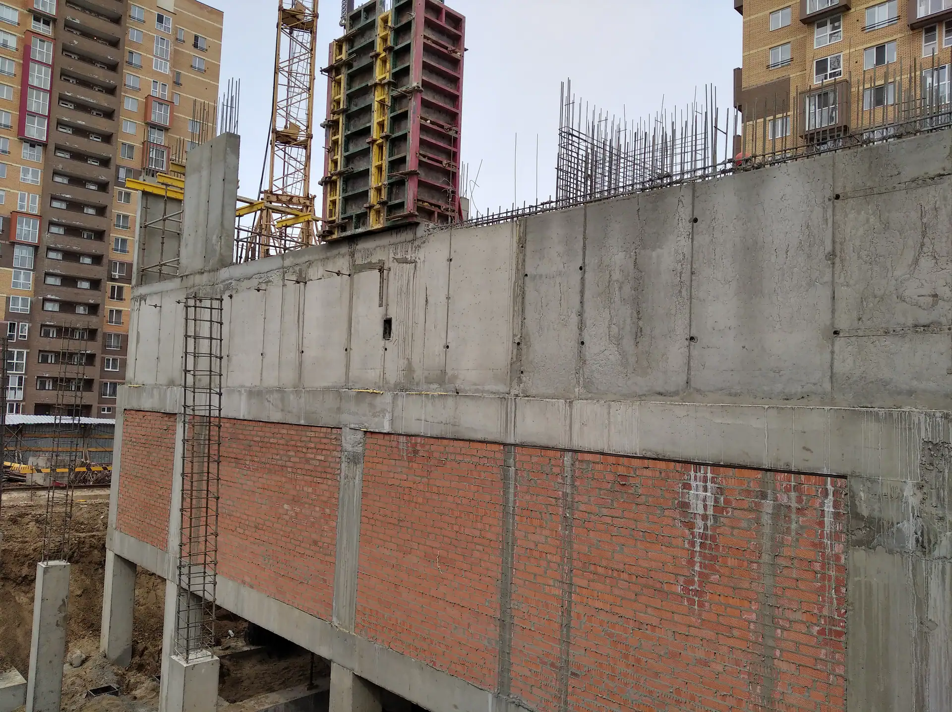 апрель, 2023